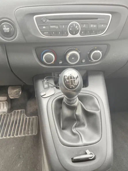 Renault Scenic 2011 - 11