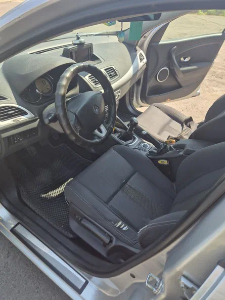 Renault Megane 2010 - 8