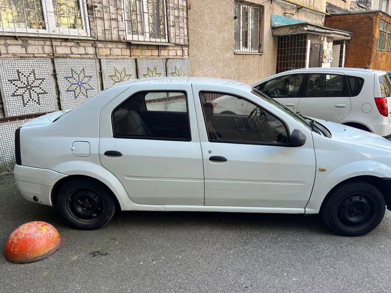 Dacia Logan 2008 - 3