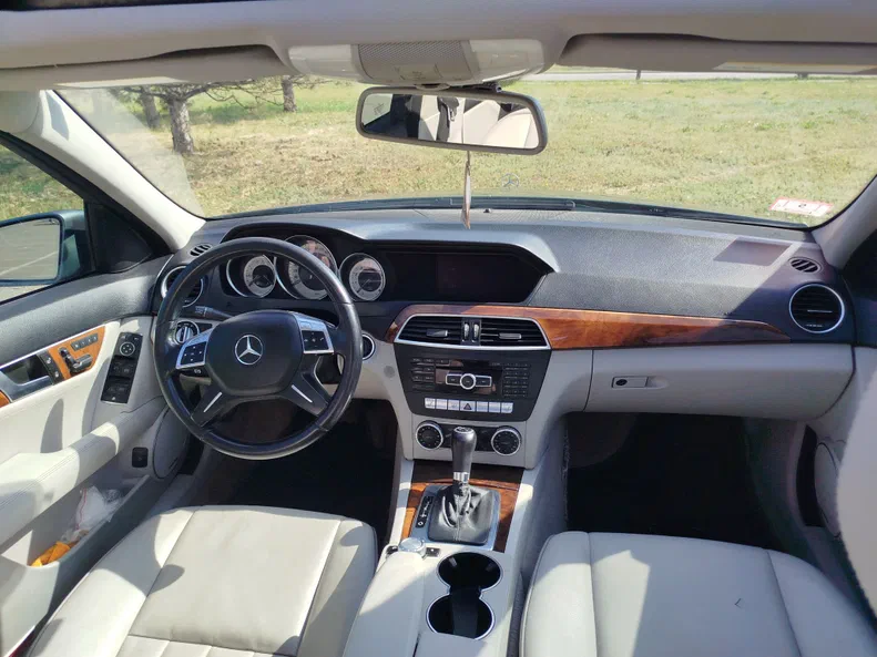Mercedes-Benz C-Клас 2011 - 10