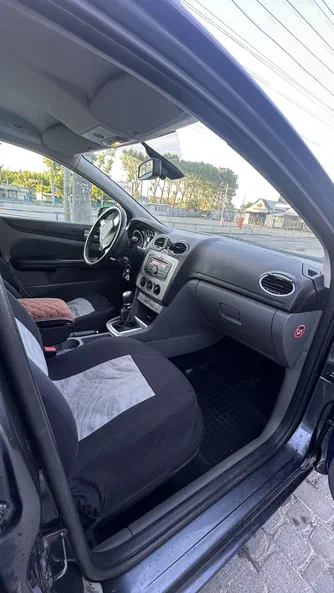 Ford Focus 2010 - 9