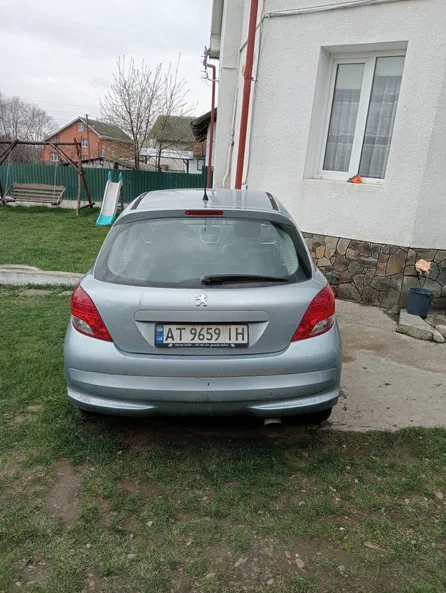 Peugeot 207 2011 - 3