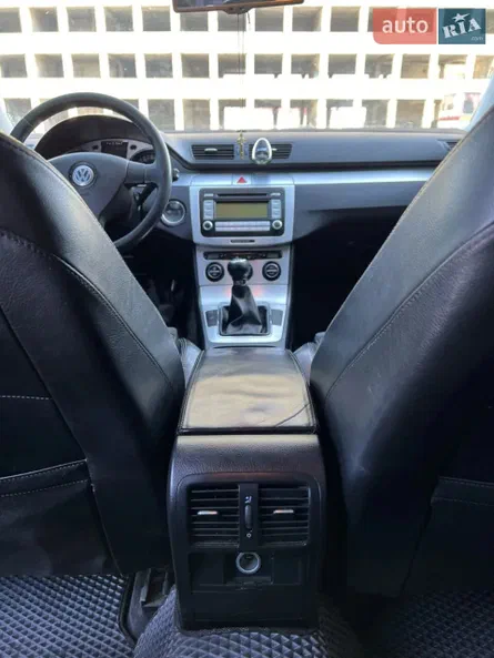 Volkswagen Passat 2006 - 4
