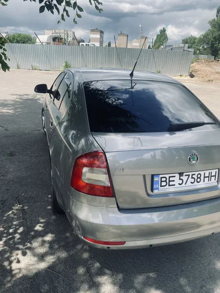 Skoda Octavia 2010 - 12