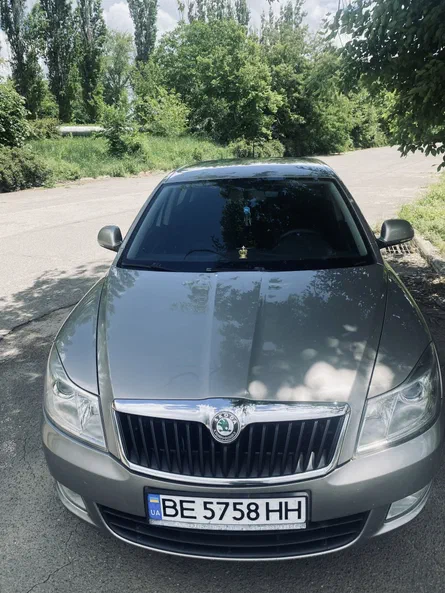 Skoda Octavia 2010 - 3