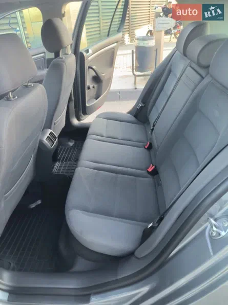 Volkswagen Golf 2005 - 11