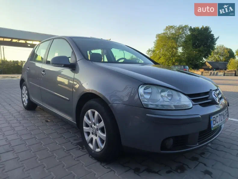 Volkswagen Golf 2005 - 0