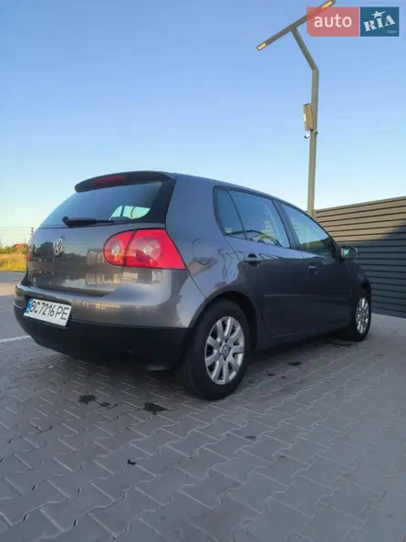 Volkswagen Golf 2005 - 2