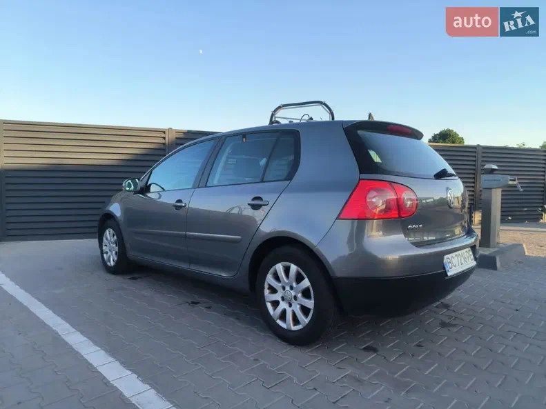 Volkswagen Golf 2005 - 3