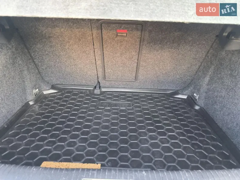 Volkswagen Golf 2005 - 9