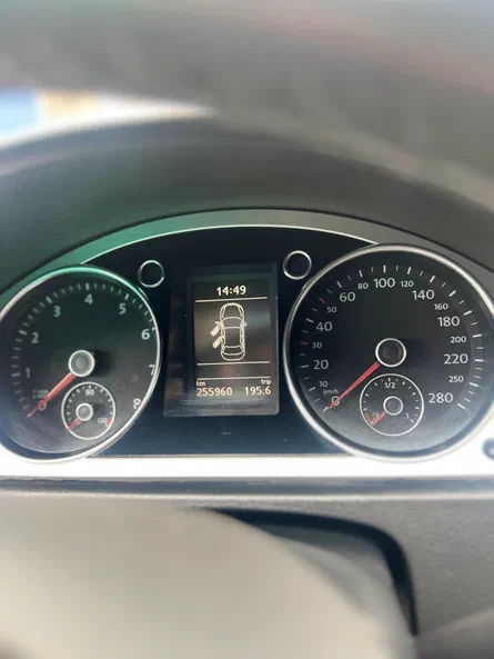 Volkswagen Passat CC 2010 - 8