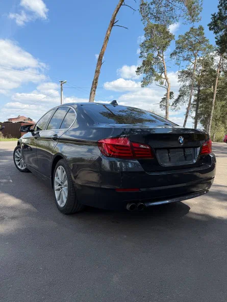 BMW 5 серія 2012 - 1