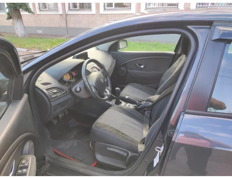 Renault Megane 2010 - 5