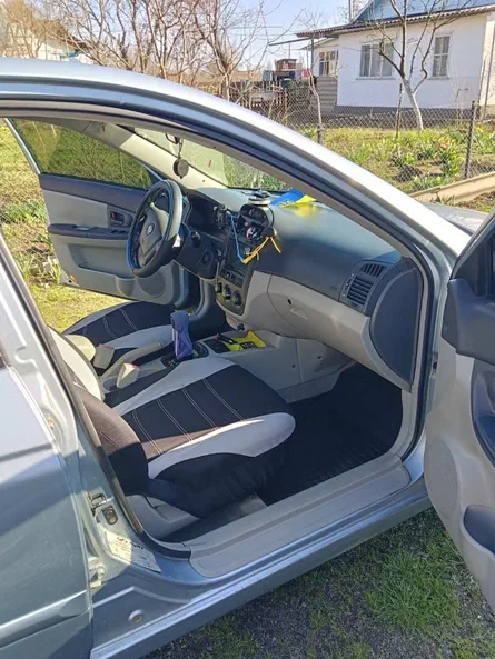 Kia Cerato 2006 - 8