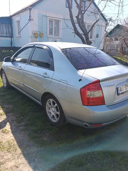 Kia Cerato 2006 - 3