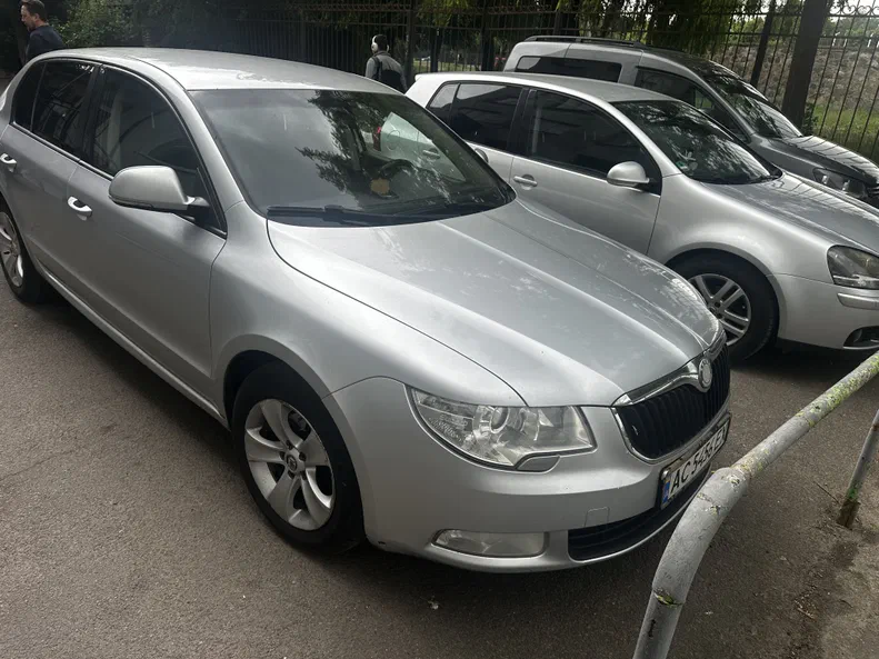 Skoda Superb 2013 - 1