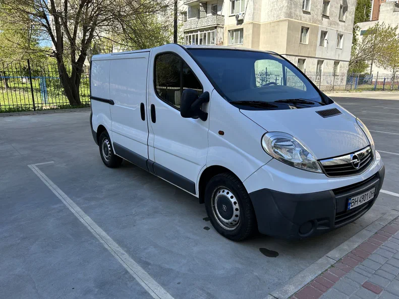 Opel Vivaro 2008 - 0