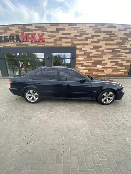 BMW 5 серія 2001 - 4