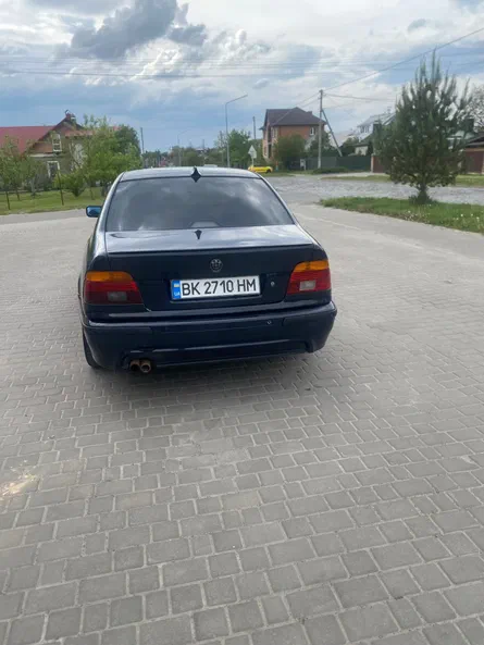 BMW 5 серія 2001 - 6