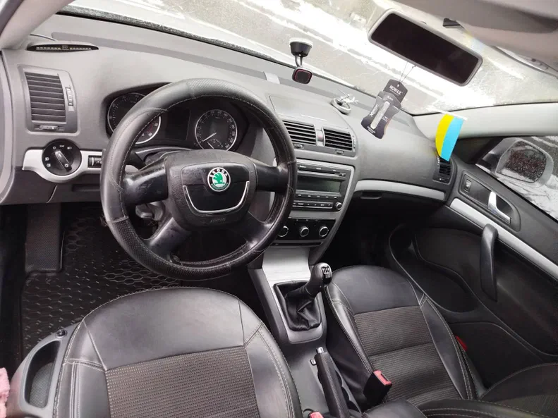 Skoda Octavia 2012 - 6