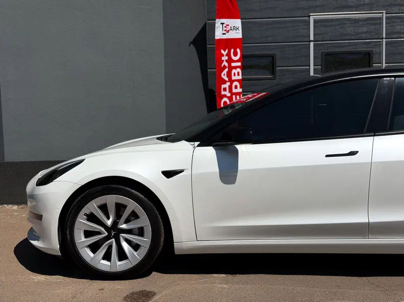 Tesla Model 3 2022 - 6