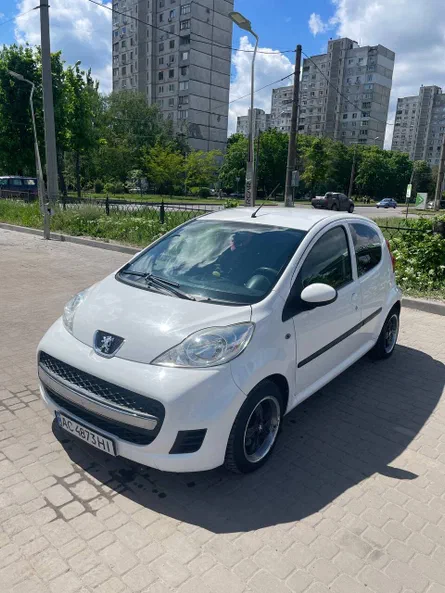 Peugeot 107 2009 - 1