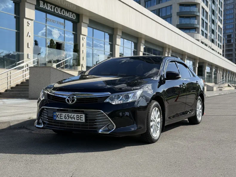Toyota Camry 2015 - 0