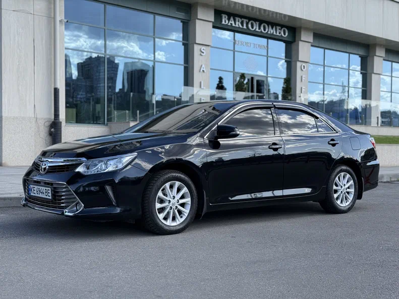 Toyota Camry 2015 - 6