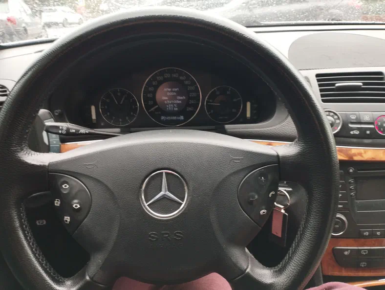 Mercedes-Benz E-Клас 2006 - 22