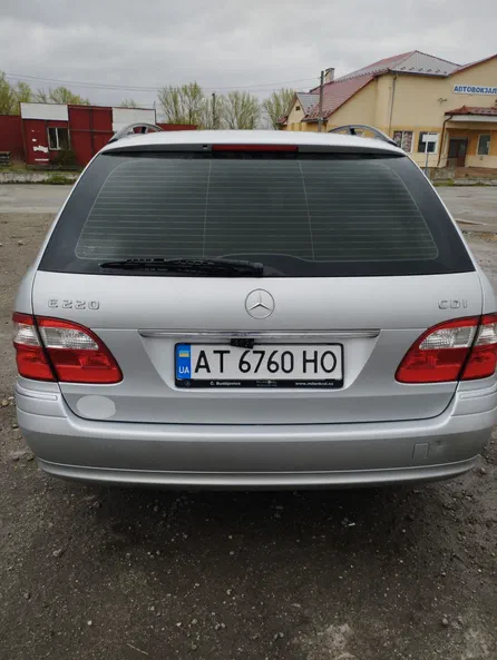 Mercedes-Benz E-Клас 2006 - 8