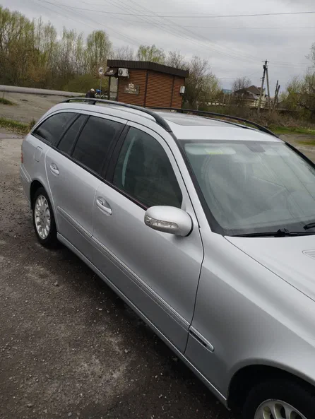 Mercedes-Benz E-Клас 2006 - 13