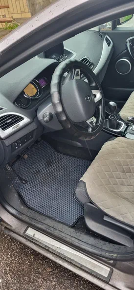 Renault Megane 2010 - 8