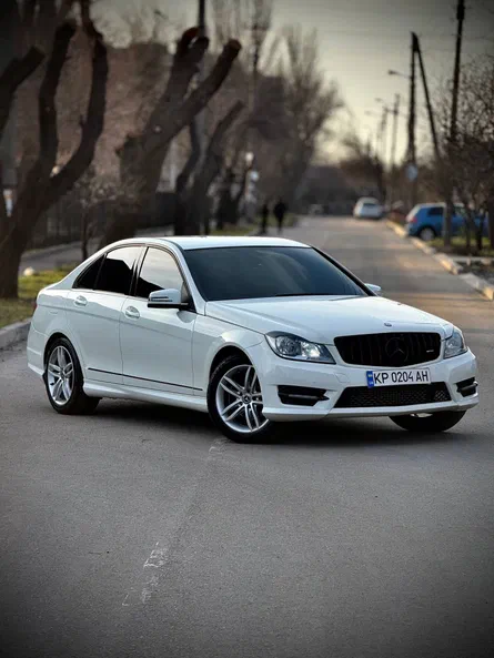 Mercedes-Benz C-Клас 2011 - 4