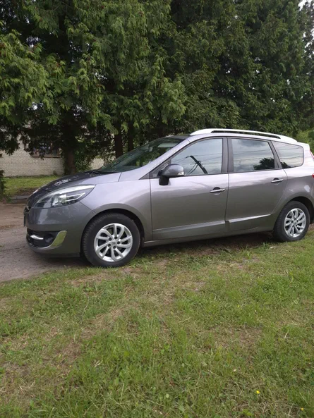Renault Scenic 2012 - 5