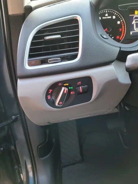 Audi Q3 2016 - 27