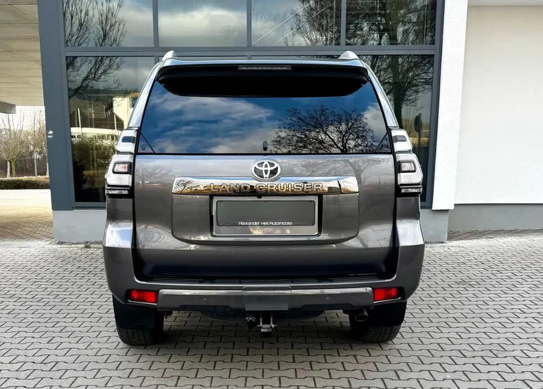 Toyota Land Cruiser Prado 2021 - 9