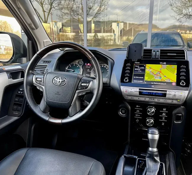 Toyota Land Cruiser Prado 2021 - 11