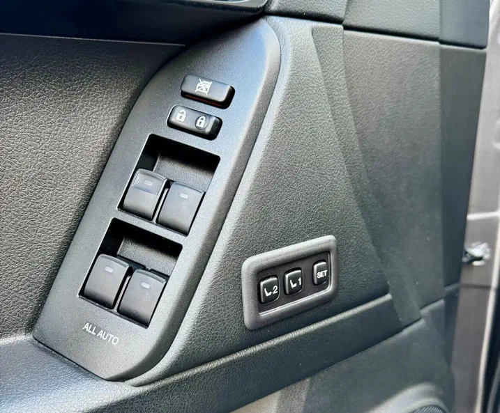 Toyota Land Cruiser Prado 2021 - 26