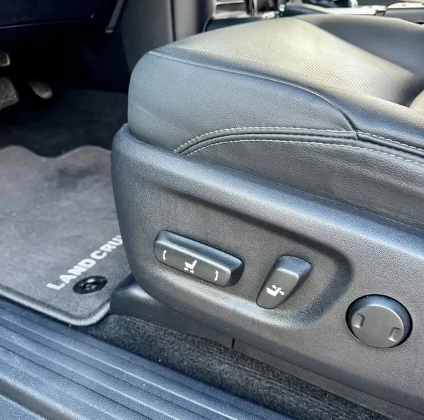 Toyota Land Cruiser Prado 2021 - 18