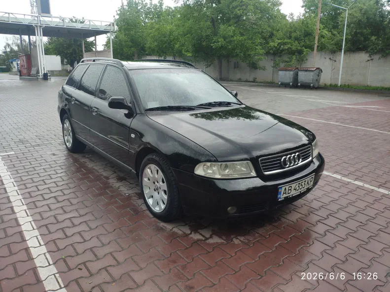 Audi A4 2000 - 1