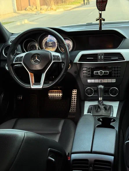 Mercedes-Benz C-Клас 2011 - 9