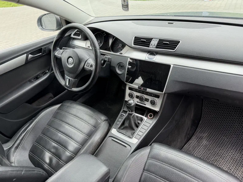 Volkswagen Passat 2008 - 4