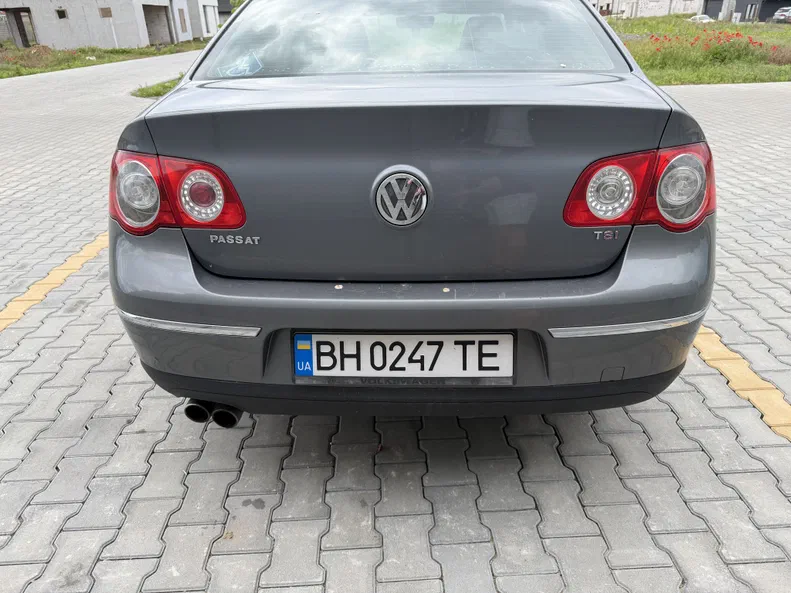 Volkswagen Passat 2008 - 11