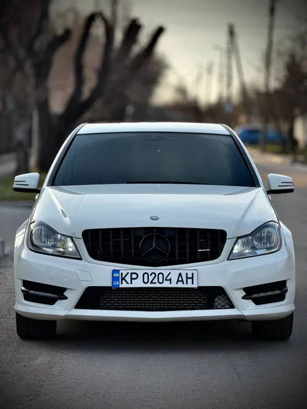 Mercedes-Benz C-Клас 2011 - 0