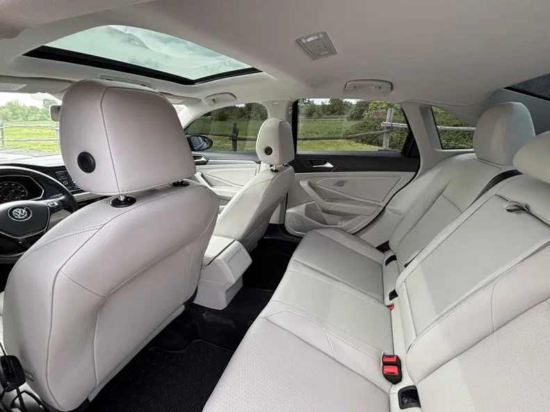 Volkswagen Jetta 2018 - 6