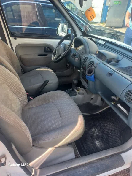 Renault Kangoo 2000 - 4