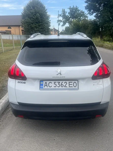 Peugeot 2008 2016 - 2