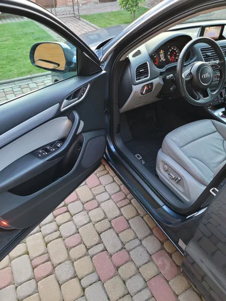 Audi Q3 2016 - 14