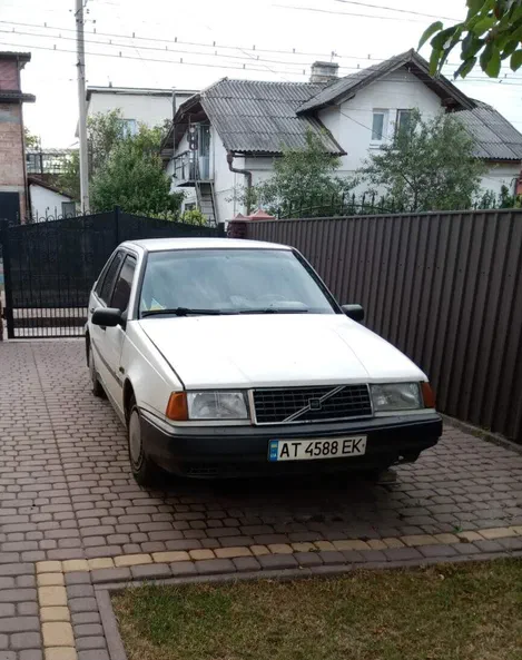 Volvo 440 1990 - 0