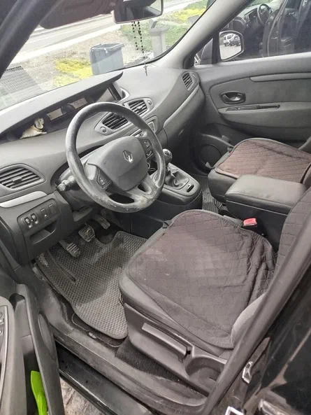 Renault Scenic 2011 - 8
